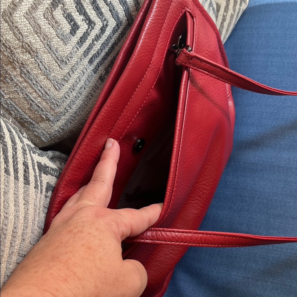 Matt & Nat Vibrant Red Clutch - Picture 5 of 5